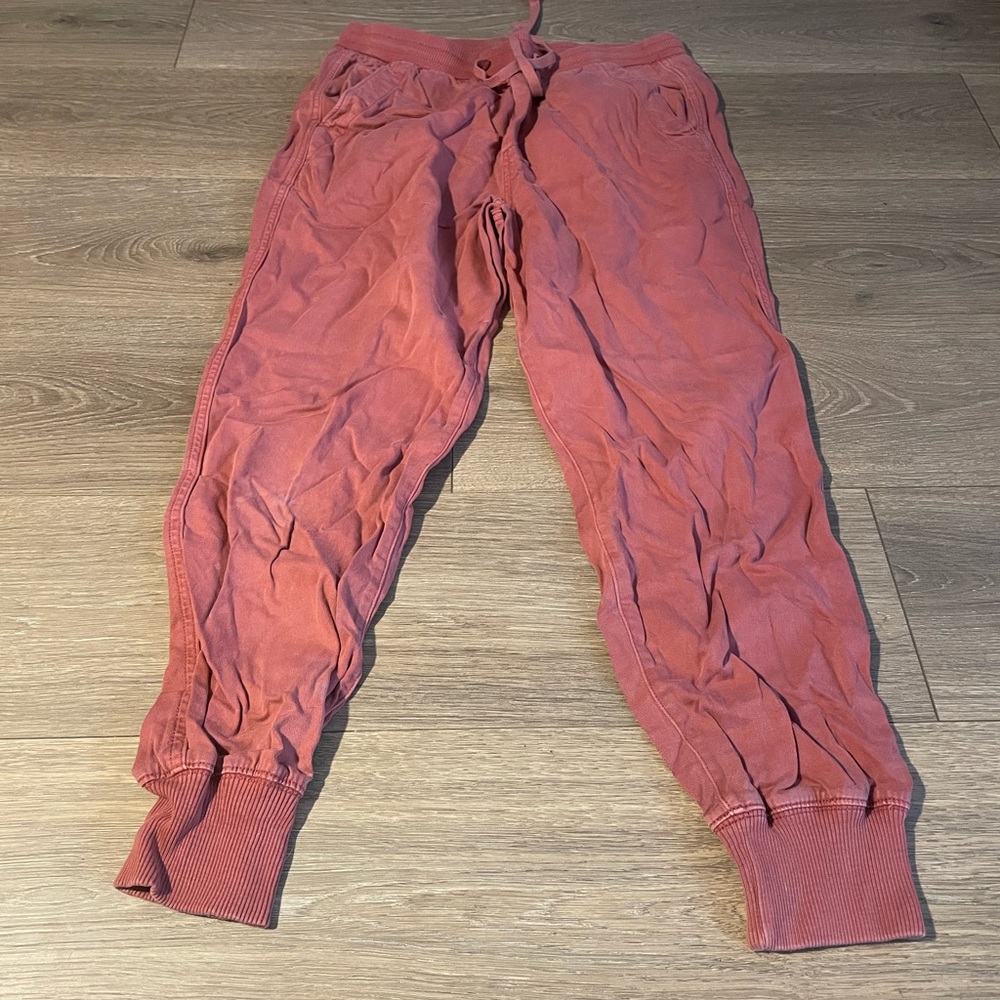 Gap red joggers!
